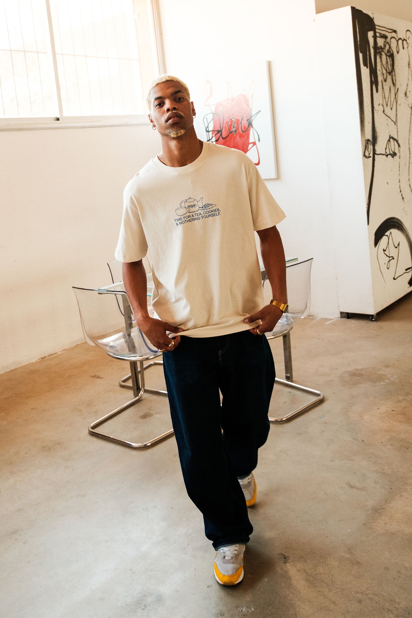 TIME FOR TEA, COOKIES & MOTHERING YOURSELF.